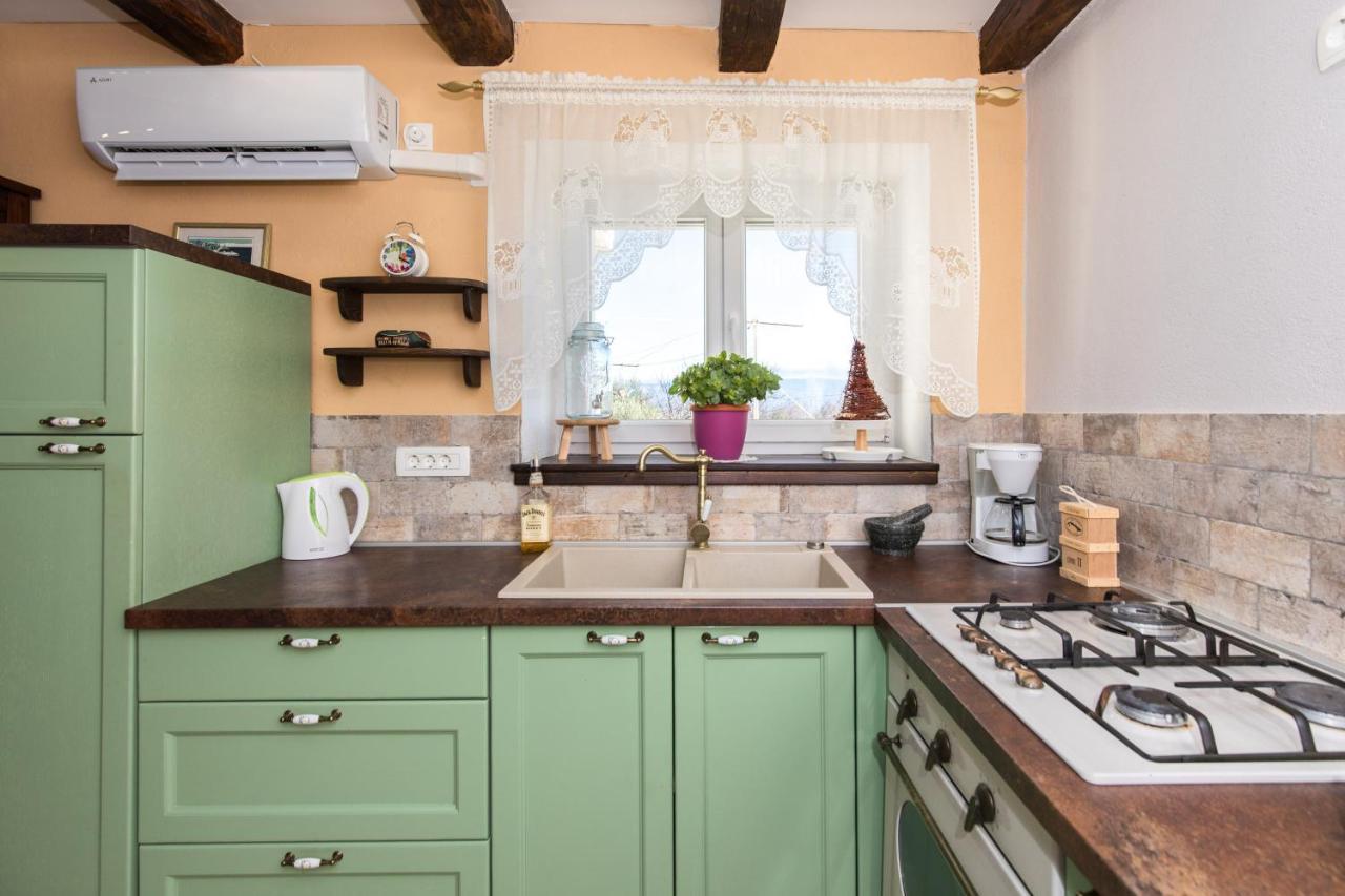 Apartman Lidija *